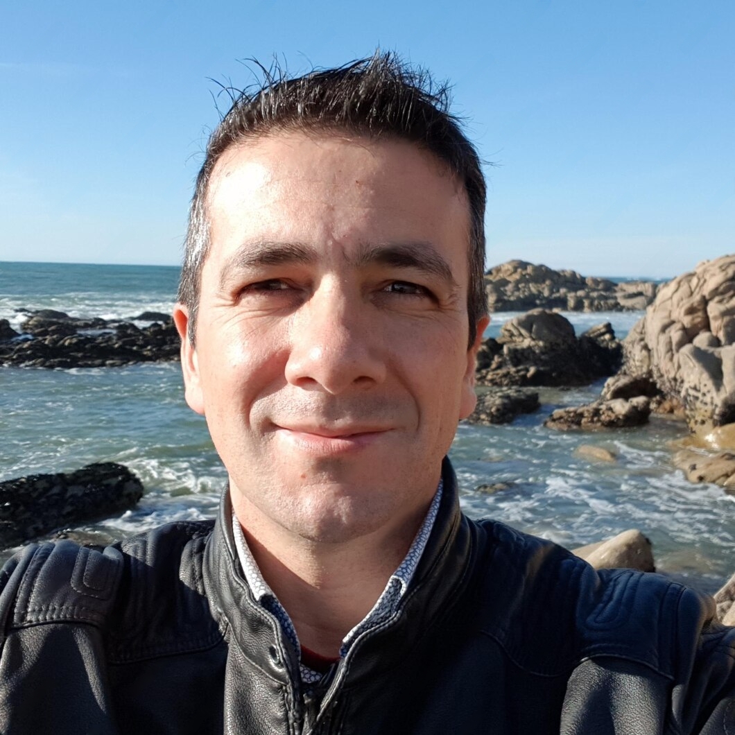 Carlos Silva